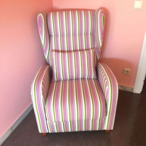 Sillón estampado a rayas