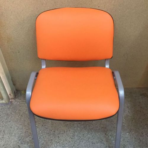 Silla oficina tapizado naranja
