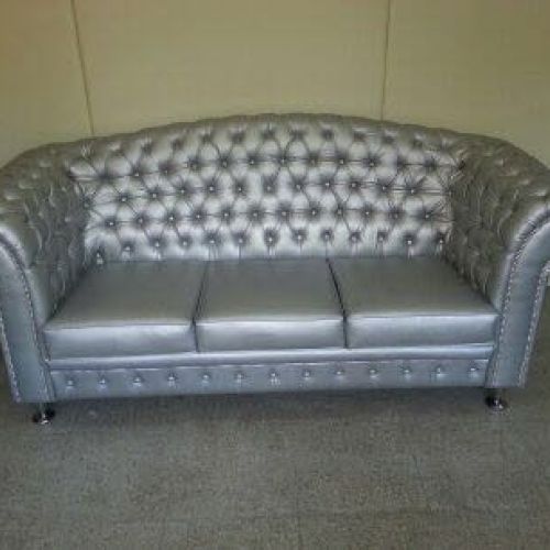Sofá tapizado plata